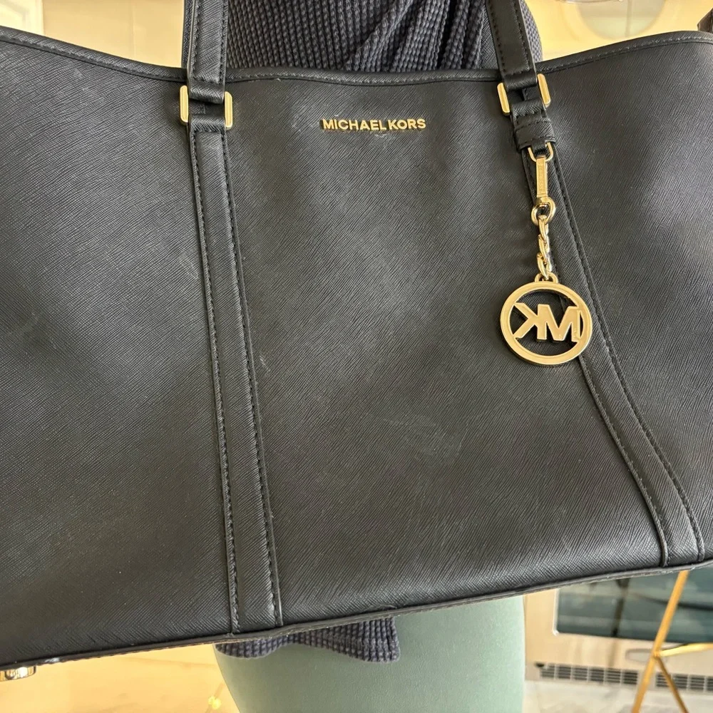 Michael Kors tote purse - Picture 4 of 5